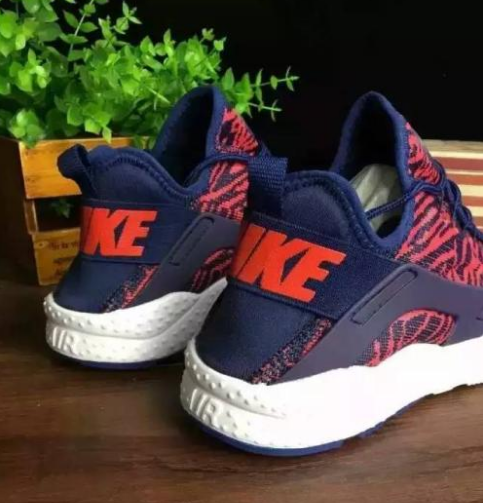 如何判断耐克鞋有没有内置气垫 耐克内置气垫是什么 如何判断耐克鞋有没有内置气垫 耐克内置气垫是什么